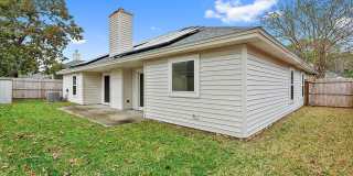 Beautiful 4 Bedroom / 2 Bathroom Harbor Winds Home w/ Solar Panels Gallery 22
