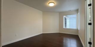 Grand 5 Bedroom Home Featuring 19ft Ceilings, Family Room & Main-Level Suite Gallery 58