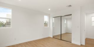 443 N Heliotrope Dr Gallery 15