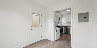 Hesperian Gallery 26