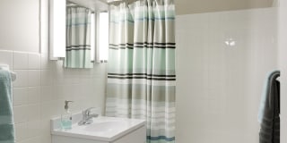 Era on Excelsior Gallery 6