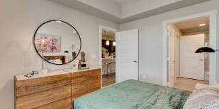 35 West at Champions Circle Apartments Gallery 10