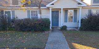 Cute 2BR/1BA in NE Pensacola Gallery 1
