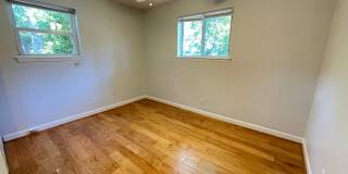 Sweet Spot in Carrboro! Inviting, updated 3br 2ba condo...Walk to Weaver St. & minutes to UNC Sweet Spot in Carrboro! Inviting, updated 3br 2ba condo...Walk to Weaver St. & minutes to UNC Gallery 19