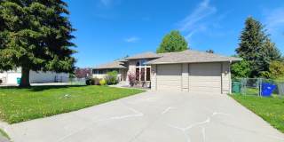 $3,400- 5 Bed / 3 Bath Beautiful Home in Upper South Hill Gallery 3