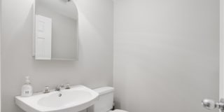25 Miles Avenue Gallery 13