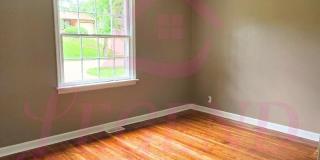 Move-In Ready 2 Bed Home with bonus room and 1 car garage. Gallery 7