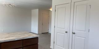 C221-Daybreak Gardens Apartments Gallery 44