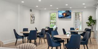 Versailles on the Lakes Oakbrook Gallery 12