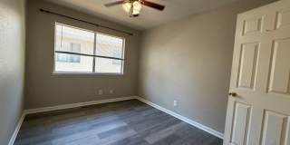 Upstairs 2/1 home in Greenback Estates Gallery 11
