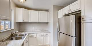 Recently Remodeled 4 bedroom, 2 bath Ranch Style Boulder House Gallery 26