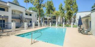 Rise Broadway Gallery 77