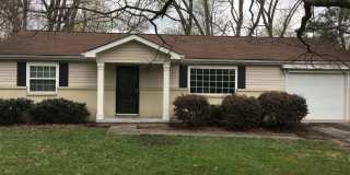 3BR/ 2BA One-level Home in West Hills, Fenced Backyard Gallery 1