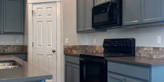 Comfortable Kuna Living with a Serene, Private Backyard! Gallery 9