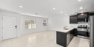 Gated 2025 Lennar Townhome | 3 Bed | 2-Car Garage Gallery 3