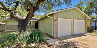 UPDATED SOUTH AUSTIN RENTAL | 3 BEDROOMS | PRIVATE BACKYARD | 78745 Gallery 1
