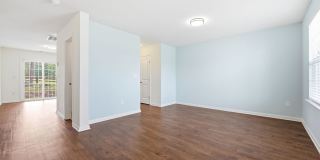 3 Bed 2.5 Bath With Fenced in Yard! Gallery 34