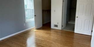 53 Taylor Drive Gallery 18