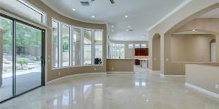 Elegant Anthem Country Club Residence with Spa, Balcony & 3-Car Garage Gallery 15