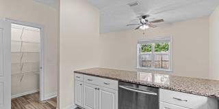 203 Jase Lane Gallery 14