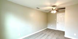 Move-In Ready 3BD/2BA – Laminate Floors, Fenced Yard & Prime Location! ACCEPTS SECTION 8 Gallery 25