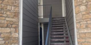 Charming 3BR Condo in Aurora Gallery 3