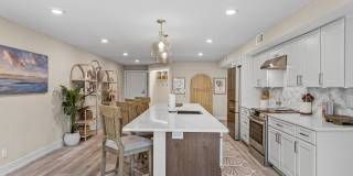 ***Ask about the TWO WEEKS FREE**LUXURY STUNNING REMODELED FURNISHED 3 BEDROOM\2 BATH CONDO FOR RENT IN HIGHLY-DESIRED PARK SHORE NAPLES ** Gallery 17