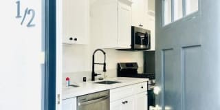 247 1/2 S CATALINA Ave Gallery 4