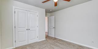 Four bedroom in Stone Lake! Gallery 28