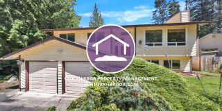 4 Bed 3 Bath - Partial View - Pet Friendly - Cap Sante Marina Location - NAS Whidbey Gallery 1