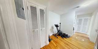 Huge 1 bed with office Gallery 11