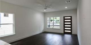 705 Harris Full - Modern Duplex 8 Bed / 7.5 Bath Available August 2027 Gallery 68