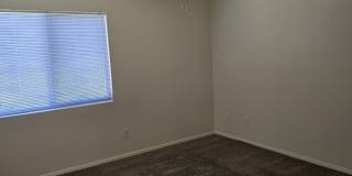 12012 W ROSEWOOD Drive Gallery 10