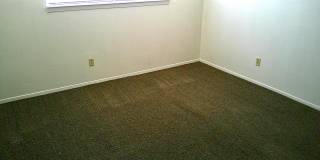 Adorable Single Level Eastside Duplex With Evaporative Air Located In Quiet Neighborhood Adorable Single Level Eastside Duplex With Evaporative Air Located In Quiet Neighborhood Gallery 14