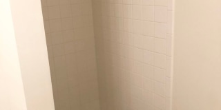Bright Condo in Convenient Location Gallery 12