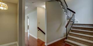 92 Tulip Lane Gallery 7