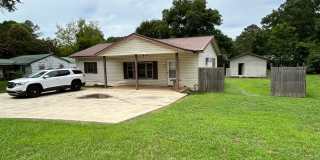 215 Greenleaf St Gallery 1