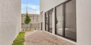 8037 NW 42nd St Gallery 38