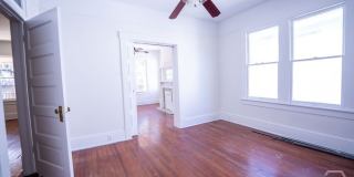 216 W 41st Street Gallery 6