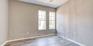 2122 N Glen Ellyn Street Gallery 10