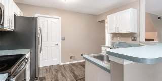 22733 COACHLIGHT Circle Gallery 12