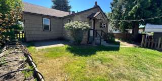Adorable Shadle Bungalow - 2 Bed, 1 Bath Gallery 17