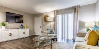 L Estancia Apartments Gallery 11