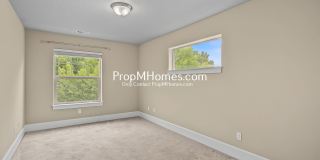 Beautiful Three Bedroom Home in Bethany - Available Now! Gallery 16