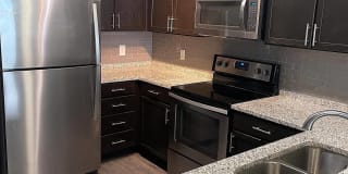 Flats on Fourth Gallery 6