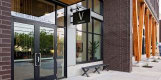 Verso Gallery 19