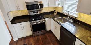 223 Ray Street Gallery 6