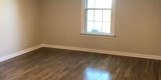 2 Bed/2 Bath Condo located in Green Hills only minutes to Vandy and Easy Interstate Access, 1 Car Garage Gallery 13