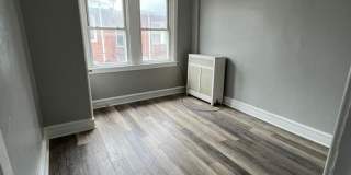 Remodeled Front Porch Home - Frankford Gallery 3