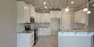 Tontitown- Single-Family Home- Popular Wellington Plan- 9 Month Lease Gallery 8